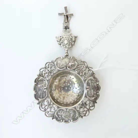 DUTCH STG SILVER TEA STRAINER .833 SILVER WITH WINDMILL HANDLE L.145MM