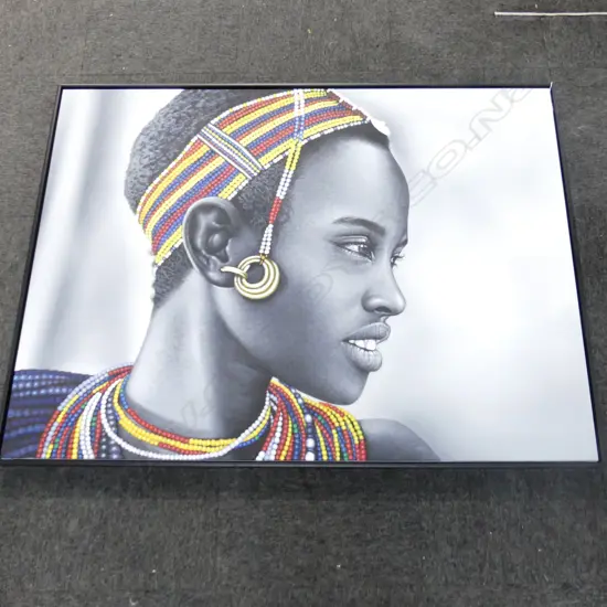 LG ARTWORK ON CANVAS; AFRICAN MASAI WOMAN 1100x1500mm