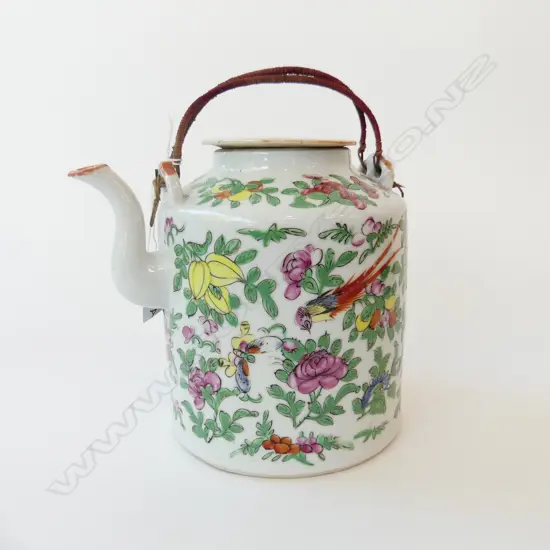 CHINESE FAMILLE ROSE TEAPOT