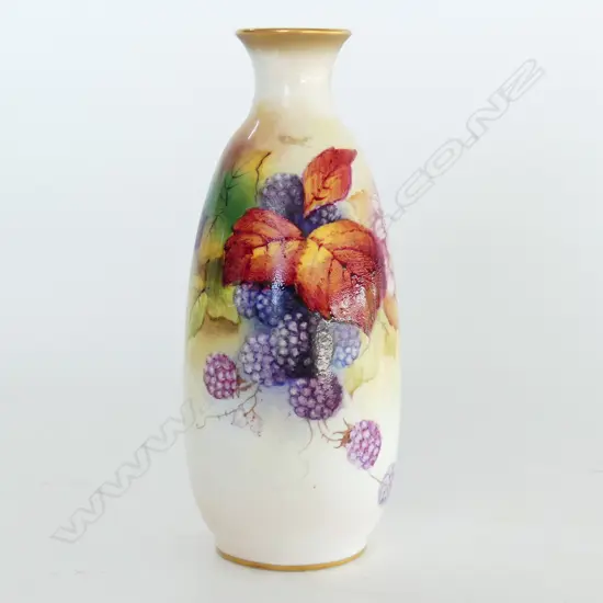 ROYAL WORCESTER KITTY BLAKE VASE H.145mm