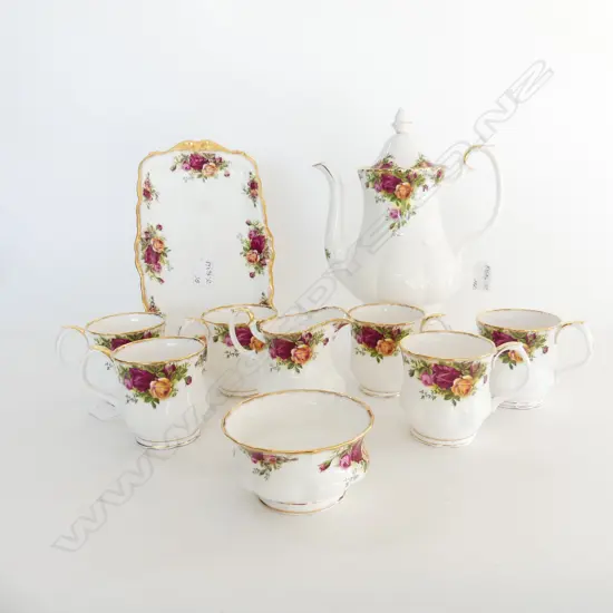 ROYAL ALBERT OLD COUNTRY ROSES COFFEE SET. 6 COFFEE MUGS MILK/SUGAR SANDWICH PLATE (AF) &COFFEE POT. 