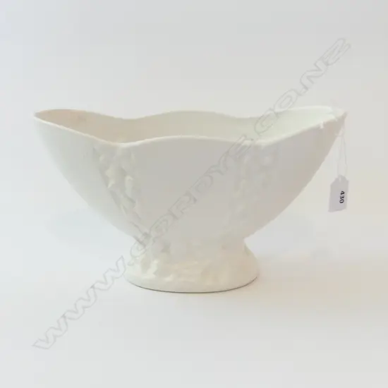 LG WHITE ROYDON POTTERY VASE #553 W.305mm