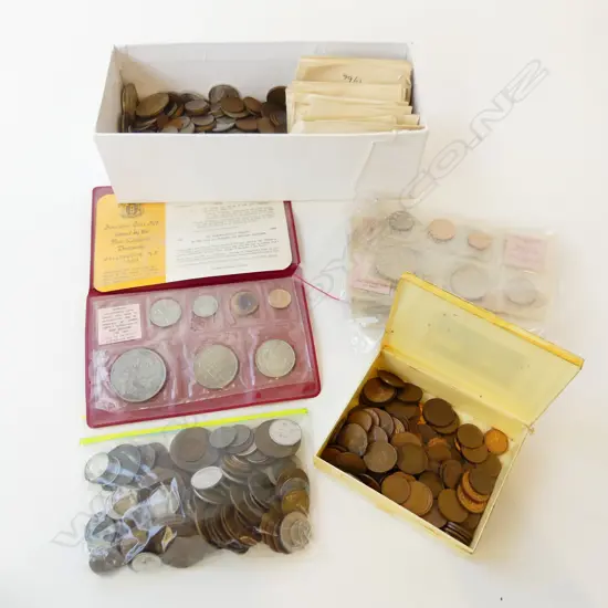 SMALL BOX LOT COLLECTORS COINS