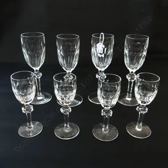 8 WATERFORD CUT CRYSTAL GLASSES “CURRAGHMORE” PATTERN 4 OF EACH SIZE H.160MM & H.115MM