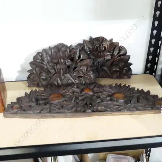 3 CARVED WOODEN FINIALS, 1 LRG, 2 SML