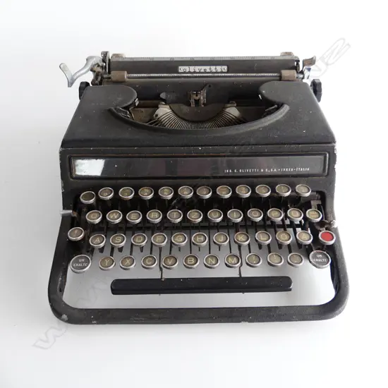 VINTAGE OLIVETTI TYPEWRITER
