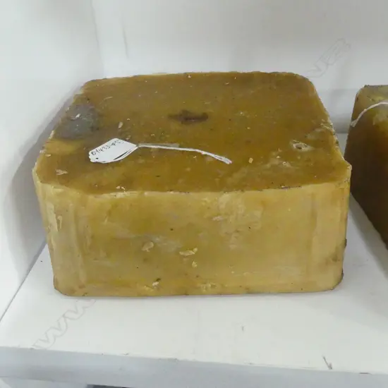 4KG TARARUA BUSH EDGE YELLOW BEESWAX