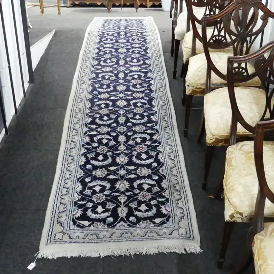 HAND KNOTTED WOOL PILE RUNNER 4000x800mm