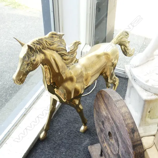LG BRASS HORSE H.800mm