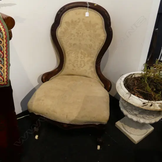 WALNUT  VICTORIAN 'GRANDMOTHER' CHAIR CARVED DETAILING.