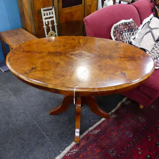 VICTORIAN STYLE INLAID OVAL OCCASIONAL TABLE W.1215mm
