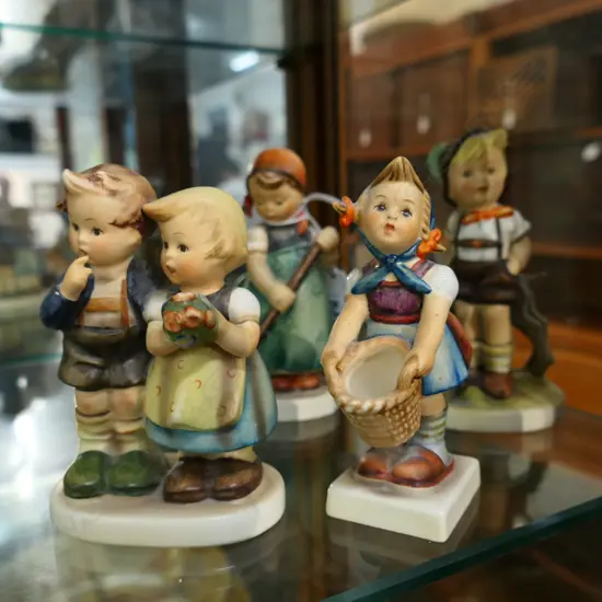 4 HUMMEL FIGURES H120MM