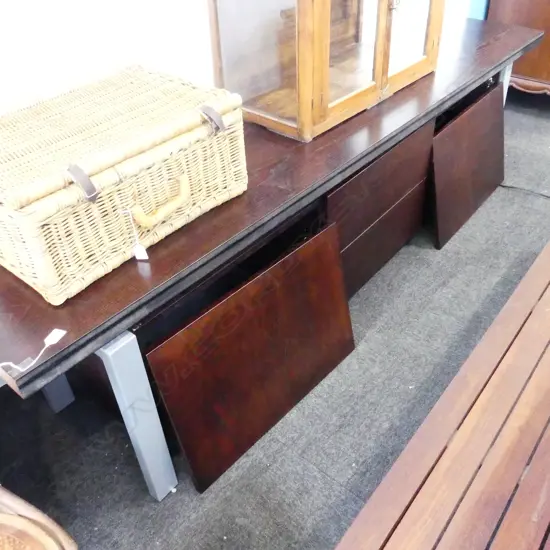 MODERN UNIT 2400x500x600mm