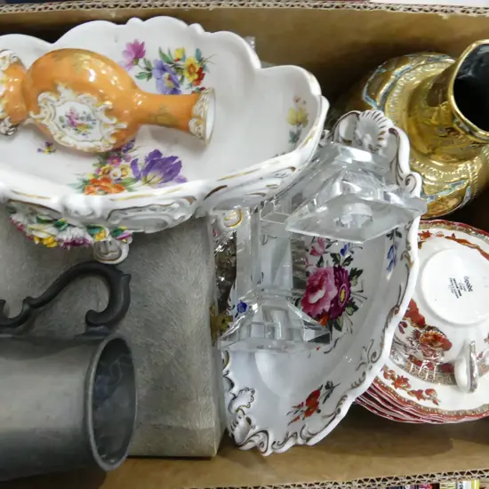 BOX LOT PR GLASS CANDELABRAS (IN PARTS), INDIA TREE SAUCERS ETC