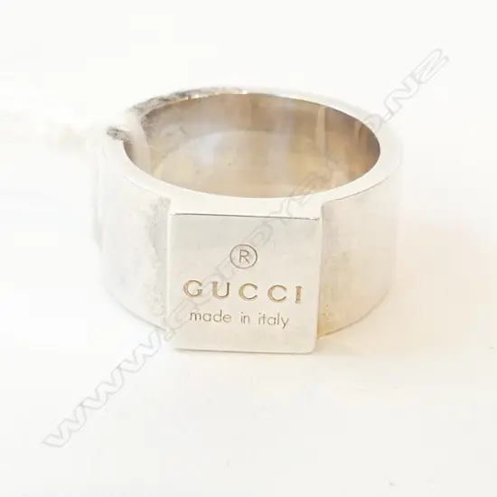 SILVER GUCCI 'SQUARE' RING, 12gm, stamped 925