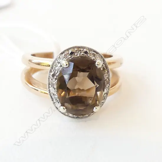 9ct SMOKEY QUARTZ & DIAMOND DRESS RING, 5.3gm