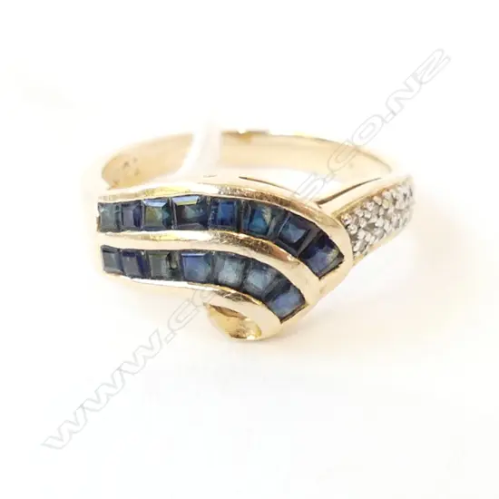 14ct SAPPHIRE & DIAMOND SET RING, 3.8gm