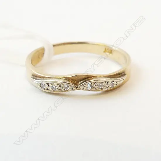 9ct DIAMOND SET ETERNITY RING, 1.7gm diamond 0.08ct size L