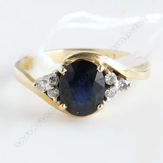 14ct SAPPHIRE & DIAMOND RING 3.1gms  SIZE P