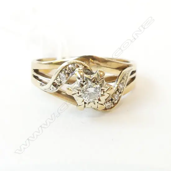 9ct DIAMOND SET RING, 3.1gm diamond 0.16ct. 1 STONE MISSING SIZE L
