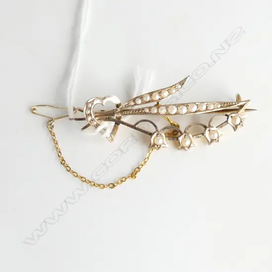 9CT & SEED PEARL BROOCH 3.9gm
