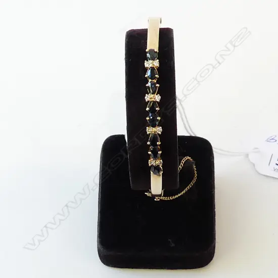 9ct SAPPHIRE & DIAMOND HINGED BANGLE, 8.3gm