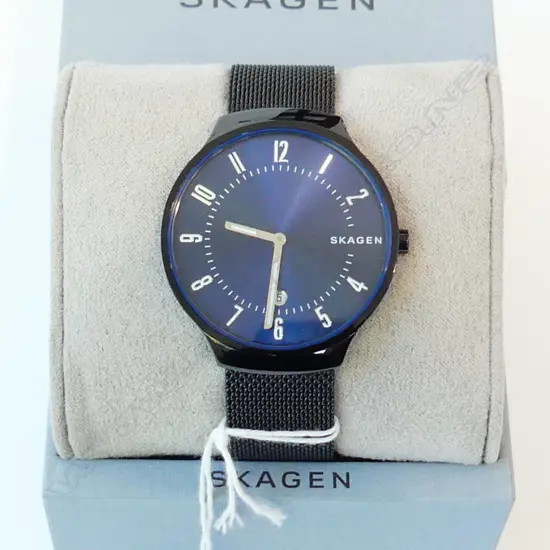 GENTS BLACK SKAGEN WATCH, NEW OLD STOCK, WORKING, CASED