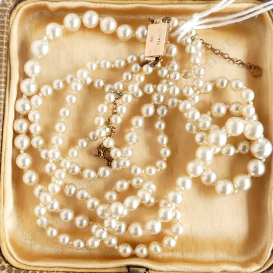 OLD 'CIRO' DBLE STAND GRADUATED NECKLACE W 9CT ROSE GOLD CLASP in original box. L.380mm.