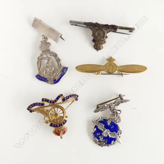 5 ASST. WWII SWEETHEART BADGES; 2 NZ, 3 UK