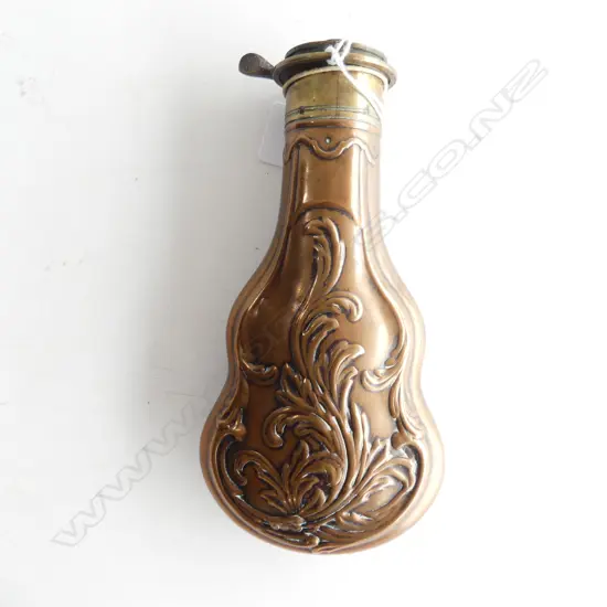 ANTIQUE COPPER POWDER FLASK w. FLORAL DESIGN H.190mm