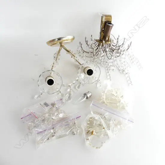 2 VINTAGE CRYSTAL HUNG WALL SCONCE LAMPS & LRG AMOUNT CRYSTAL CHANDELIER DROPS