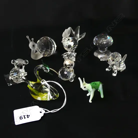 DELIGHTFUL COLLECTION OF 6 SWAROVSKI CRYSTAL ANIMALS & 2 OTHERS