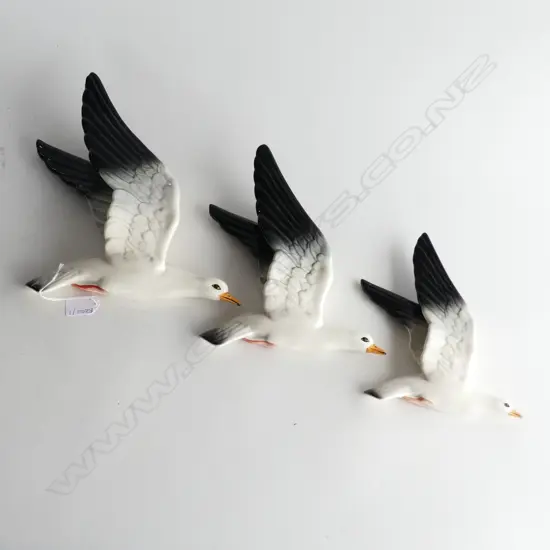 3 BESWICK SEAGULLS #922 1,2 & 3 H.300mm