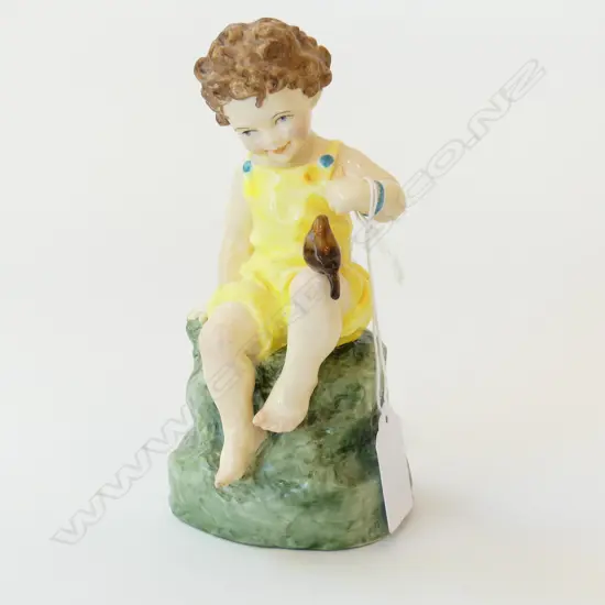 R/WORCESTER FIGURE FRIDAYS CHILD H150MM