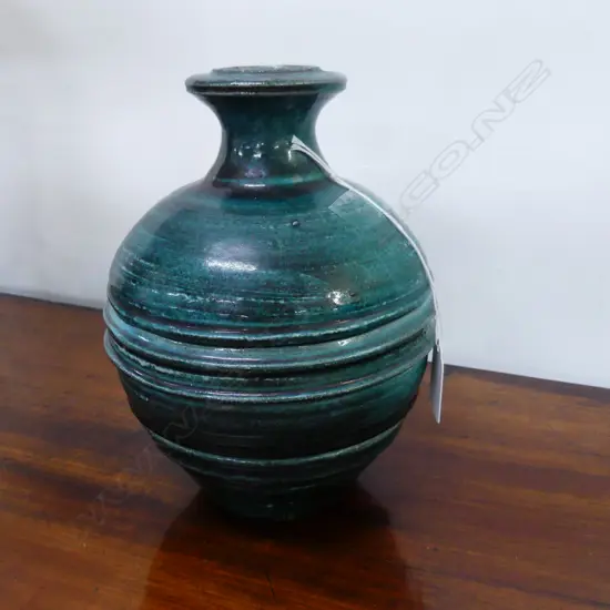 GRAEME STORM GREEN GLAZED VASE H.210mm
