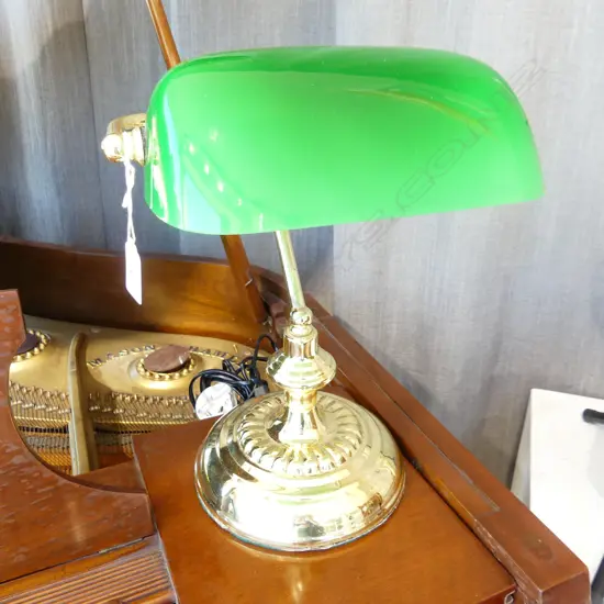 BANKERS LAMP - GREEN GLASS SHADE H.350mm