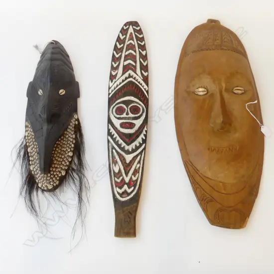 3 TRIBAL / PNG WALL MASKS H.730mm