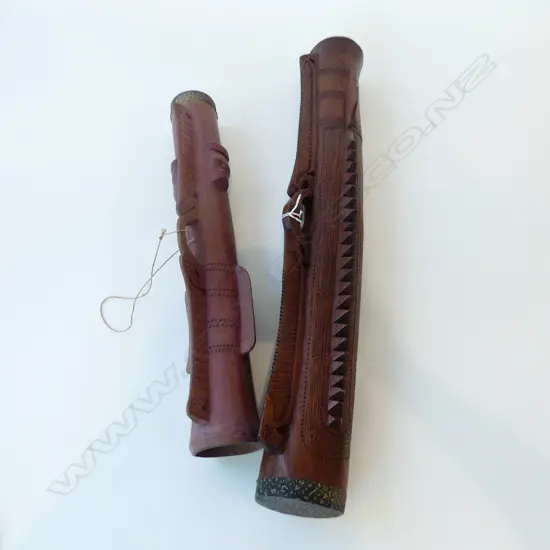 2 CARVED WOODEN TRIBAL DRUMS L.650 / 500mm