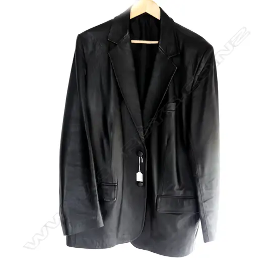 MENS BLACK LEATHER JACKET large to extra large size unlabelled