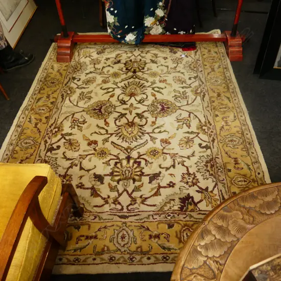 PALE MACHINED RUG 2180x1600mm