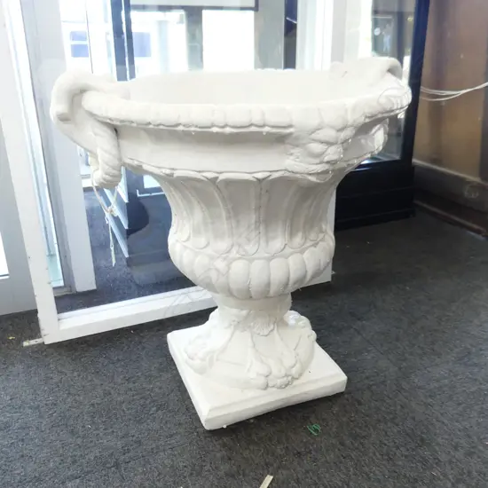 LG CONCRETE GARDEN URN H.700mm