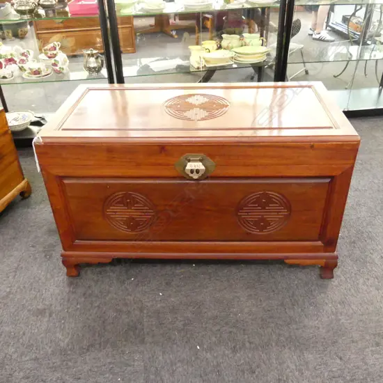 ORIENTAL HOPE CHEST / BLANKET BOX 1035x535x610mm