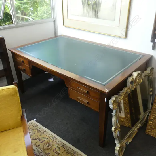 LG VINTAGE DESK w. GREEN LEATHERETTE TOP 1675x1070x755mm