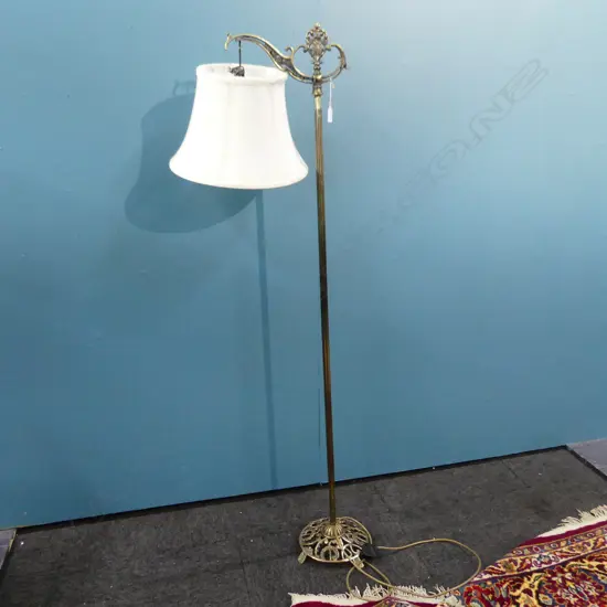 BRASS STANDARD LAMP H.1450mm FAULTED