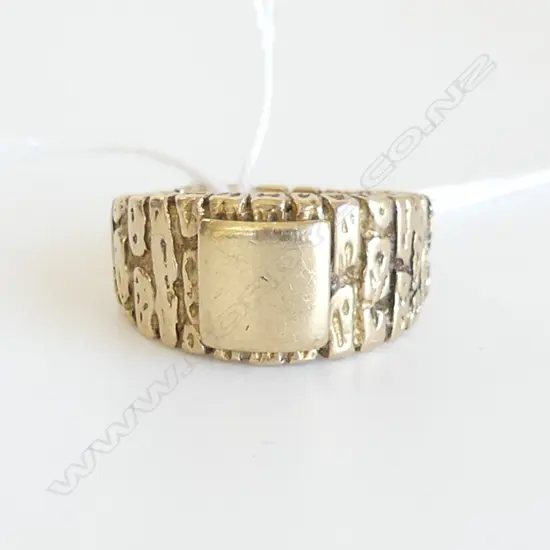 1960's 9ct GOLD STYLISH RETRO SIGNET RING Birmingham 1967 by Eric Wallace Nicholls 11.4gms