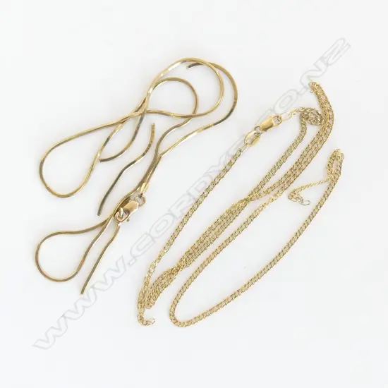 2 9ct GOLD SCRAP CHAINS (BROKEN) 5.3gms