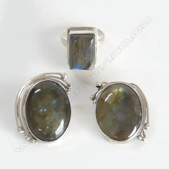 S/SILVER LABRADORITE RING & MATCHING EAR CLIPS
