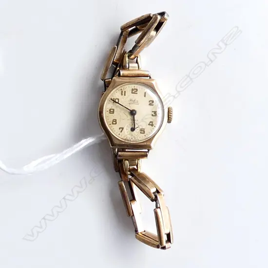1940's 9ct GOLD LADIES WRISTWATCH running gold plated strap 