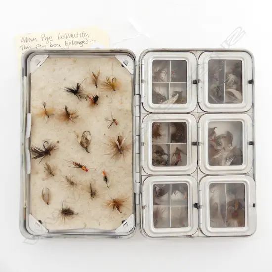 Alan Pye fishing collection: CASTS + GUT TRACES ETCFRENCH FLY BOX - DAVE STACK
