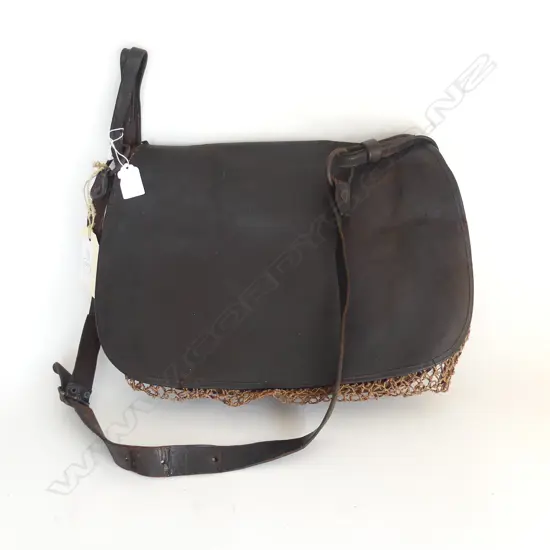 LEATHER GAME/ FISHING BAG USED BY ALAN PYE AT HUKA LODGE